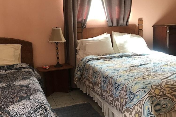 Hotel Ellen Bay Cottages (Coconut Hall)